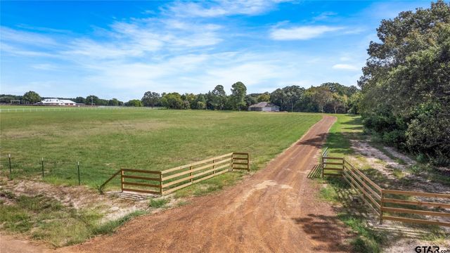5580 County road 3704, Athens, TX 75752