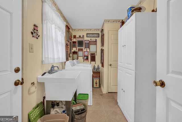 157 Greene Shade Road, Gray, GA 31032