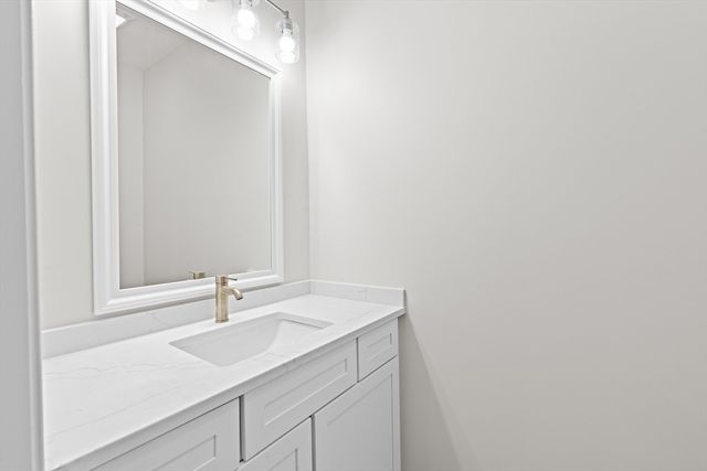 16 Ocean Pines Drive B, Bourne, MA 02562