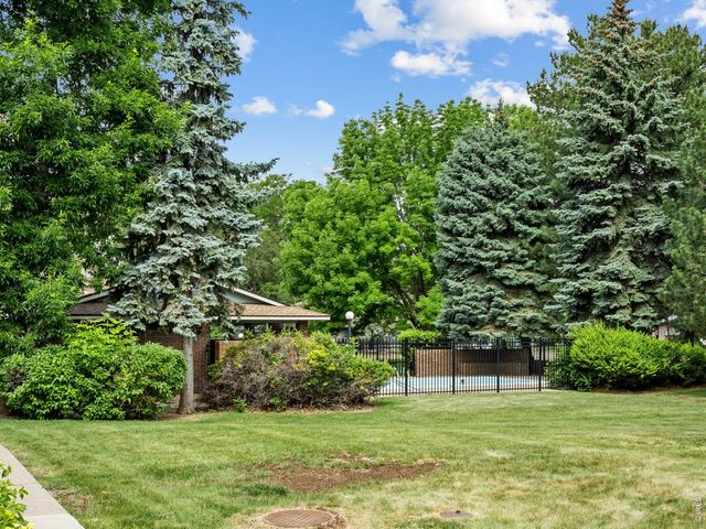 1024 Oxford Ln 52, Fort Collins, CO 80525