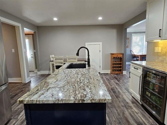 30405 Oak Grove Road, Paola, KS 66071