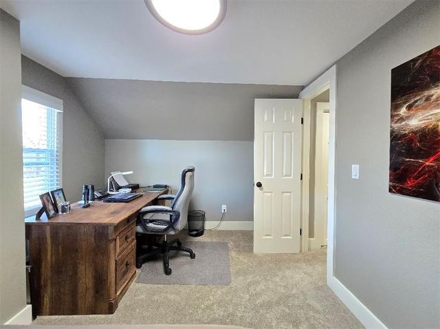 30405 Oak Grove Road, Paola, KS 66071