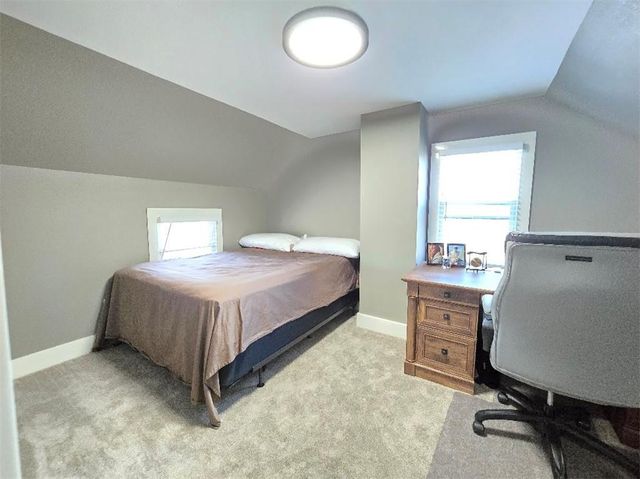 30405 Oak Grove Road, Paola, KS 66071