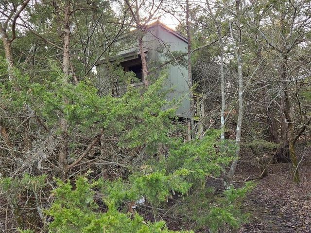 30405 Oak Grove Road, Paola, KS 66071