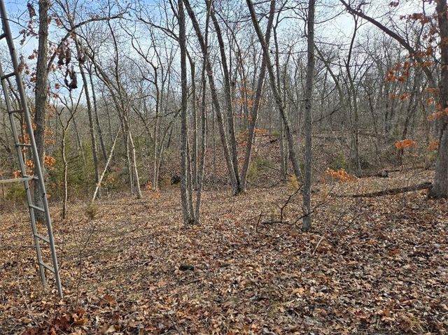 30405 Oak Grove Road, Paola, KS 66071