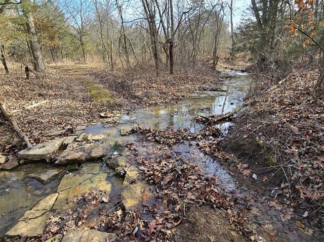 30405 Oak Grove Road, Paola, KS 66071