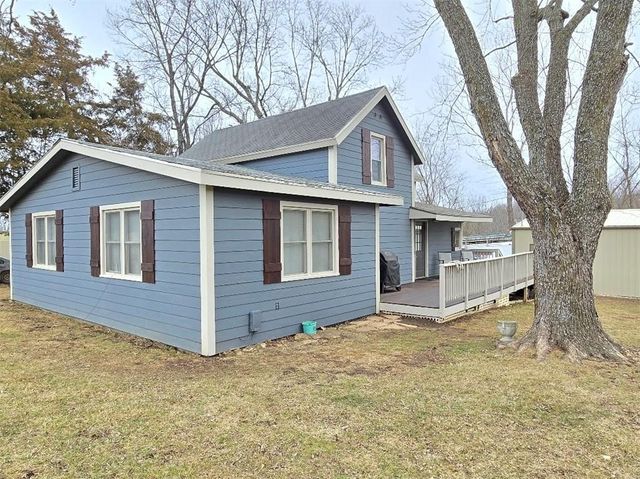 30405 Oak Grove Road, Paola, KS 66071