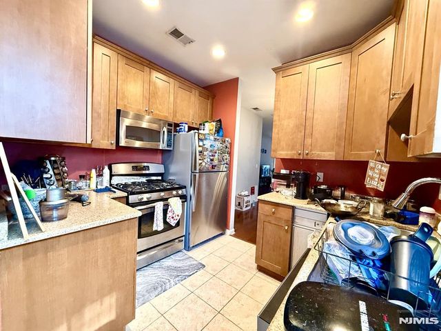 201 DEY Street 126, Harrison, NJ 07029