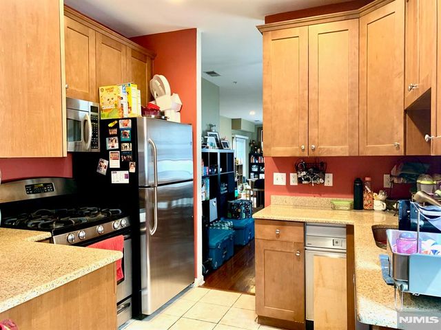 201 DEY Street 126, Harrison, NJ 07029