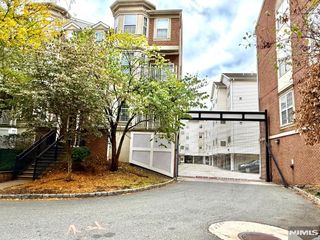 201 DEY Street 126, Harrison, NJ 07029