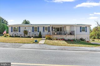 40 SEYMOUR DR, Myerstown, PA 17067