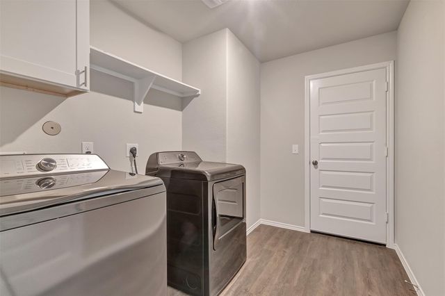 261 Gallant Front Trail, Magnolia, TX 77354