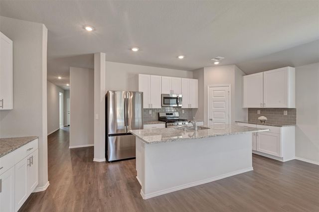 261 Gallant Front Trail, Magnolia, TX 77354