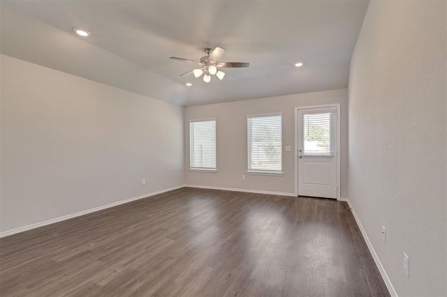 261 Gallant Front Trail, Magnolia, TX 77354