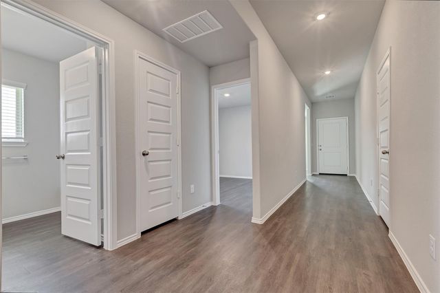 261 Gallant Front Trail, Magnolia, TX 77354