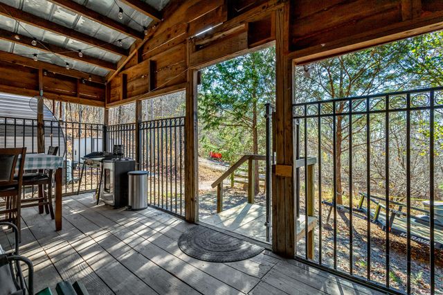 1111 Ditch Gap Road, Whitwell, TN 37397