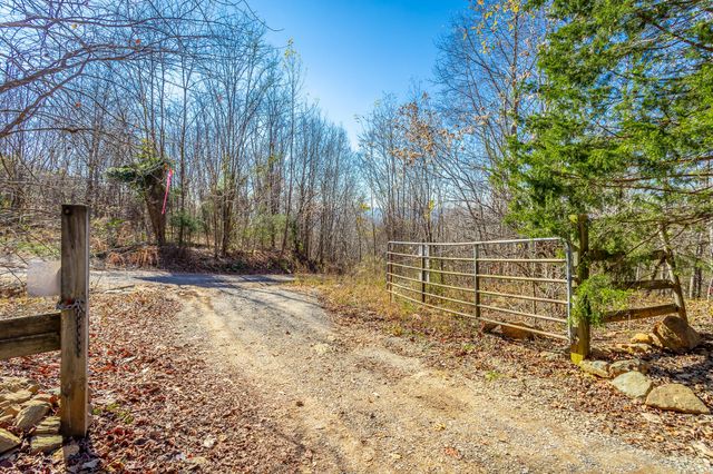 1111 Ditch Gap Road, Whitwell, TN 37397