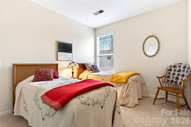 202 Brickton Village Circle 201, Fletcher, NC 28732