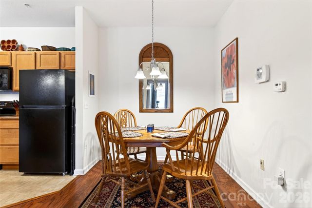 202 Brickton Village Circle 201, Fletcher, NC 28732