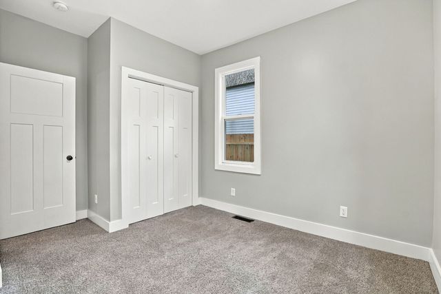 1152 E 13th Street, Davenport, IA 52803