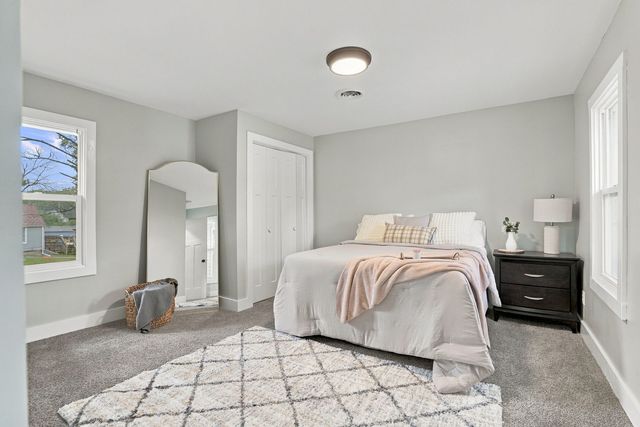 1152 E 13th Street, Davenport, IA 52803