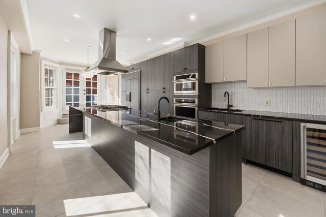 552 N 18TH ST, Philadelphia, PA 19130