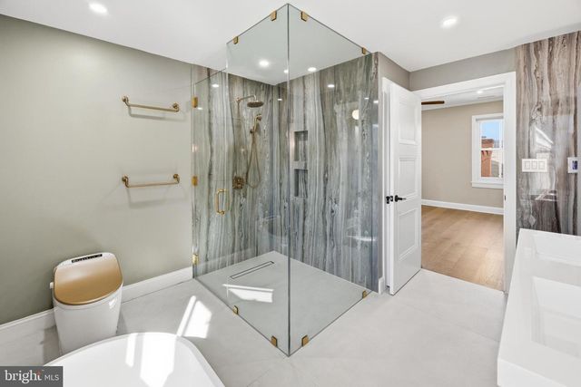 552 N 18TH ST, Philadelphia, PA 19130