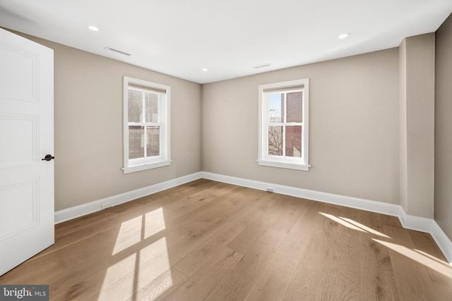 552 N 18TH ST, Philadelphia, PA 19130