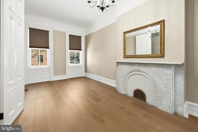 552 N 18TH ST, Philadelphia, PA 19130