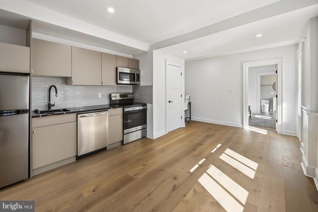 552 N 18TH ST, Philadelphia, PA 19130