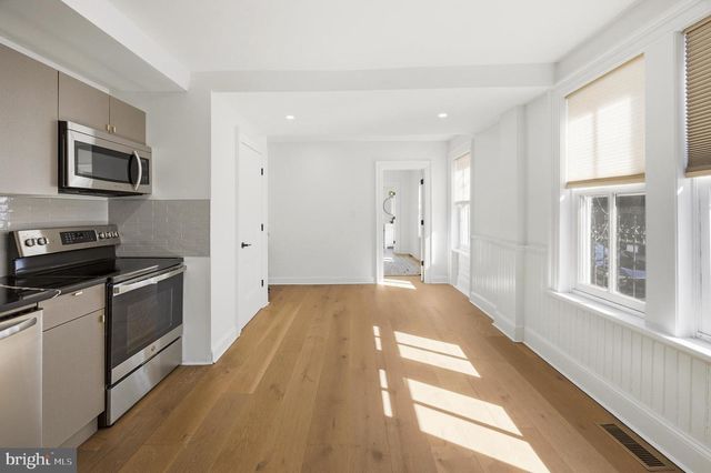 552 N 18TH ST, Philadelphia, PA 19130