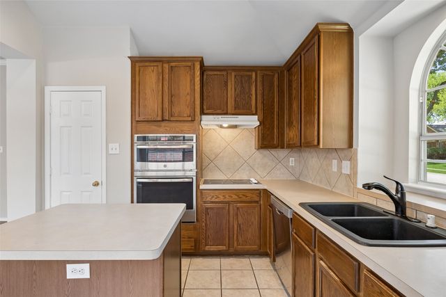 7121 Bryce Canyon Drive, Mckinney, TX 75072