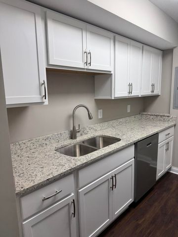 900 Mountain Creek Road M169, Chattanooga, TN 37405