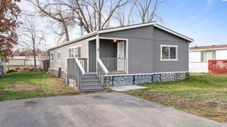 8 Crown Drive Pr, West Richland, WA 99353