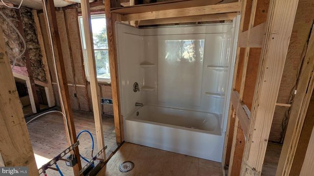 1051 MAIL AVE, Deptford, NJ 08096