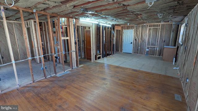 1051 MAIL AVE, Deptford, NJ 08096