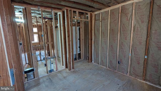 1051 MAIL AVE, Deptford, NJ 08096