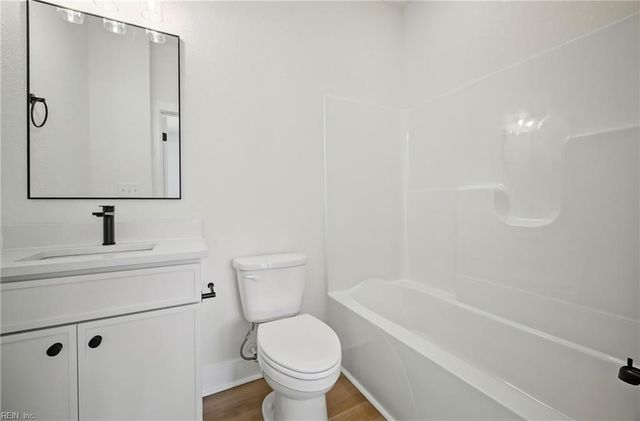 229 La Salle AVE, Hampton, VA 23661