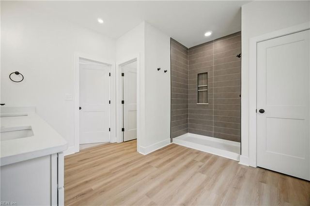 229 La Salle AVE, Hampton, VA 23661