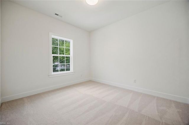 229 La Salle AVE, Hampton, VA 23661