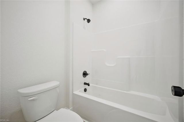 229 La Salle AVE, Hampton, VA 23661