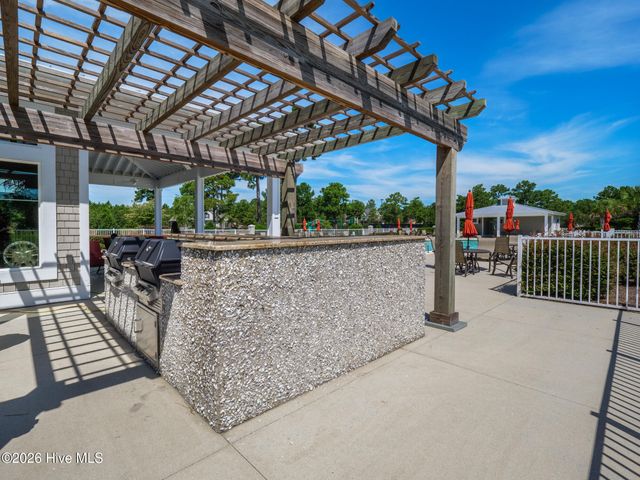 9385 Fallen Pear Lane NE, Leland, NC 28451
