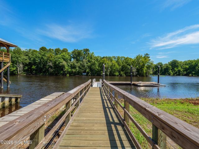 9385 Fallen Pear Lane NE, Leland, NC 28451