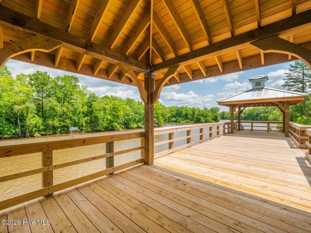9385 Fallen Pear Lane NE, Leland, NC 28451