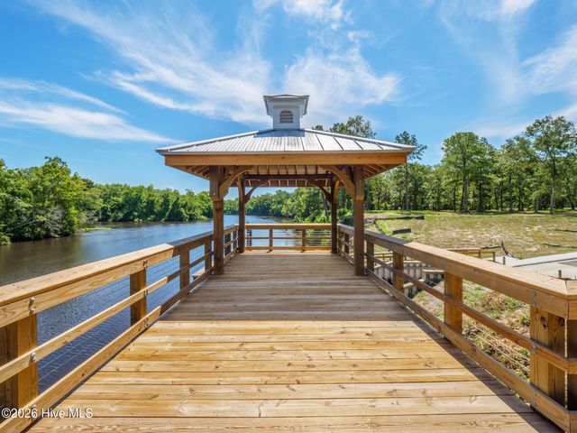 9385 Fallen Pear Lane NE, Leland, NC 28451