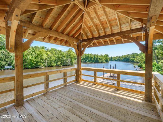 9385 Fallen Pear Lane NE, Leland, NC 28451