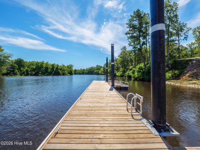 9385 Fallen Pear Lane NE, Leland, NC 28451