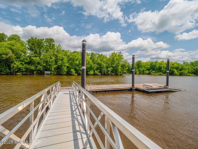 9385 Fallen Pear Lane NE, Leland, NC 28451