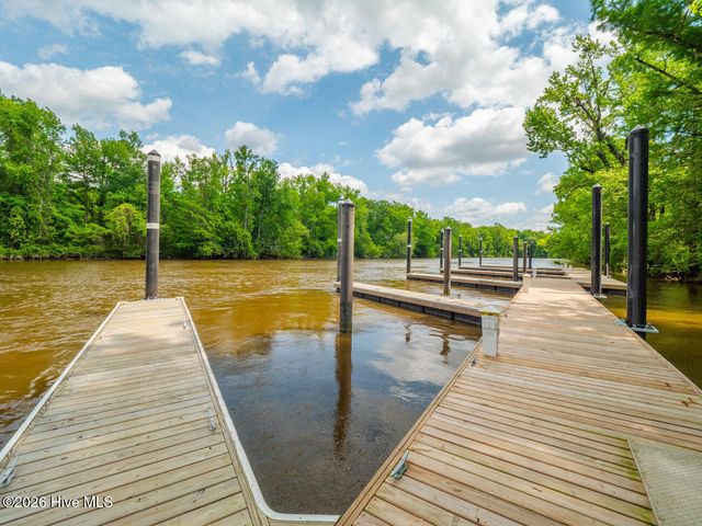 9385 Fallen Pear Lane NE, Leland, NC 28451