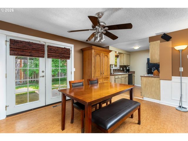 2369 Ne POYNTER St, Hillsboro, OR 97124
